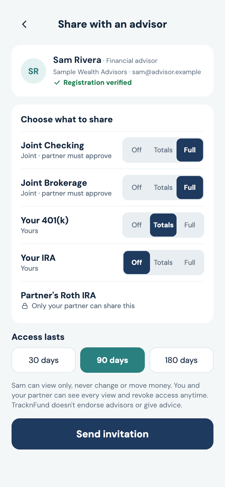 Design of sharing with an advisor: choose Off, Totals or Full for each account, and access lasting 30, 90 or 180 days.